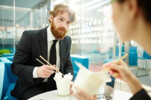 Vorteile dezentrale Beschaffung – Warum sich eine dezentrale Beschaffung für Unternehmen lohnen kann